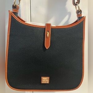 NEW Dooney and Bourke Black Pebble Messenger Handbag/Tote